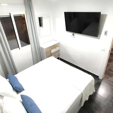 Benalbeach Lux, Jacuzzi, Beachfront - 432 Appartement *