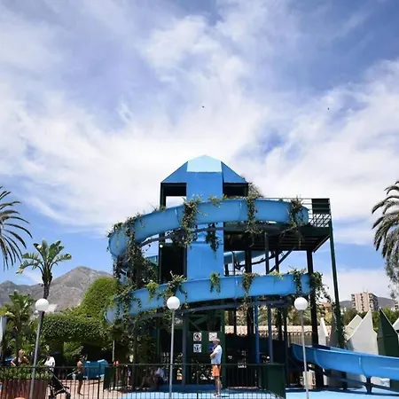 Benalbeach Lux, Jacuzzi, Beachfront - 432 Apartment *