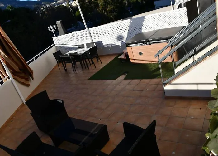 Benalbeach Lux, Jacuzzi, Beachfront - 432 Apartment